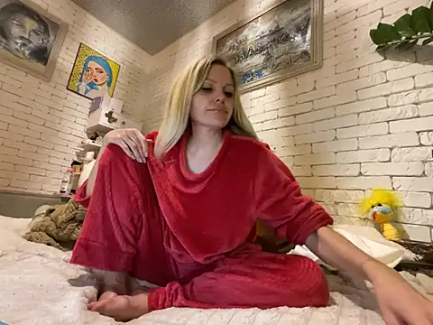 Snapshot of Angel_girllovemy chatting on 23, 1, 2025 Angel girllovemy online show from 23, 1, 2025