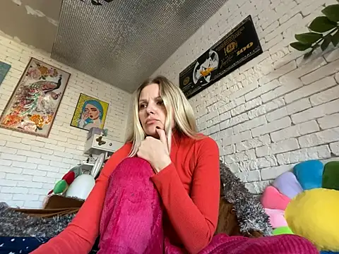 Snapshot of Angel_girllovemy chatting on 23, 2, 2025 Angel girllovemy online show from 23, 2, 2025