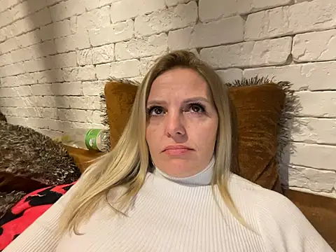 Snapshot of Angel_girllovemy chatting on 27, 2, 2025 Angel girllovemy online show from 27, 2, 2025