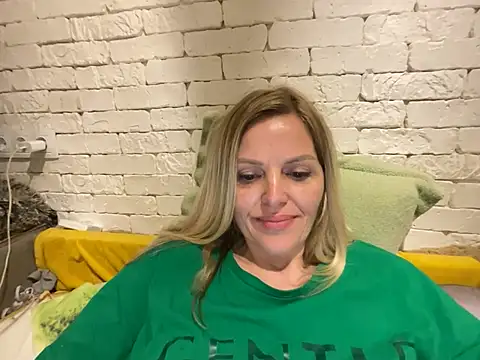 Snapshot of Angel_girllovemy chatting on 21, 3, 2025 Angel girllovemy online show from 21, 3, 2025