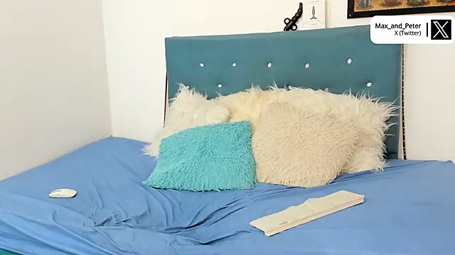 Snapshot of Max_and_Peter chatting on 8, 1, 2025 Max and Peter online show from 8, 1, 2025