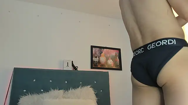 Snapshot of Max_and_Peter chatting on 7, 3, 2025 Max and Peter online show from 7, 3, 2025