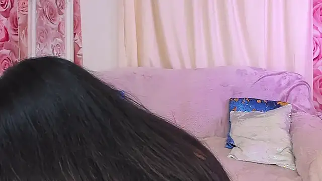 ClaireWarner online show from 4, 11, 2025