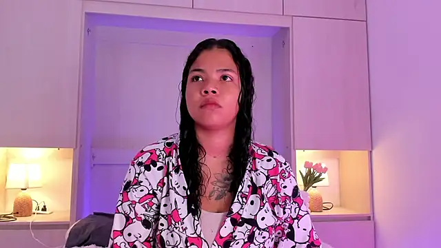 SophiaaStone online show from 11, 2, 2025