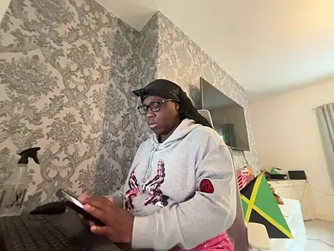 Snapshot of blacksexybeauty31 chatting on 2, 6, 2026 blacksexybeauty31 online show from 2, 6, 2026