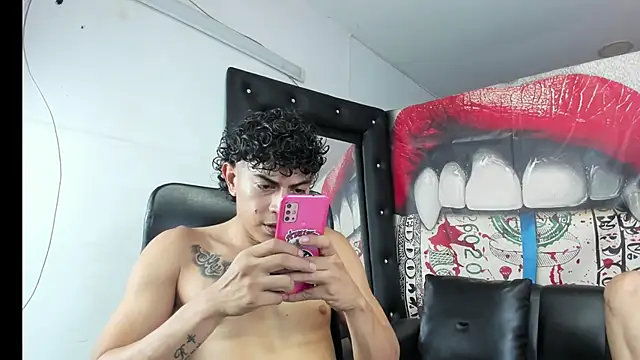 Snapshot of Strongernastyx chatting on 24, 1, 2025 Strongernastyx online show from 24, 1, 2025