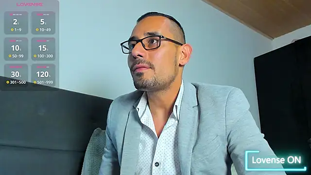 jhonyalzate2 online show from 10, 3, 2026