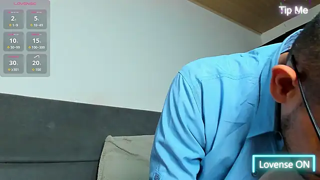 jhonyalzate2 online show from 17, 6, 2026