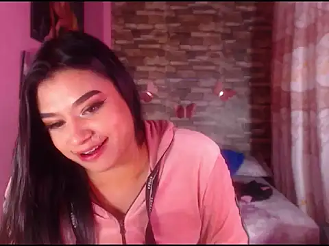 Snapshot of katrinawillff chatting on 8, 2, 2025 katrinawillff online show from 8, 2, 2025