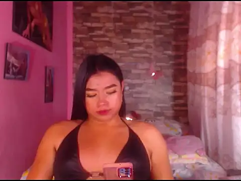 Snapshot of katrinawillff chatting on 18, 2, 2025 katrinawillff online show from 18, 2, 2025