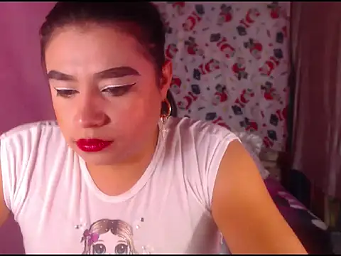 Snapshot of katrinawillff chatting on 21, 12, 2025 katrinawillff online show from 21, 12, 2025