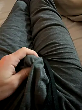 Snapshot of j1991j chatting on 12, 9, 2025 j1991j online show from 12, 9, 2025