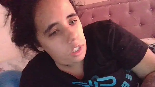 Snapshot of annarose19 chatting on 27, 2, 2026 annarose19 online show from 27, 2, 2026