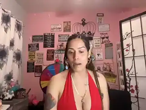 Snapshot of latinacubana chatting on 22, 1, 2025 latinacubana online show from 22, 1, 2025