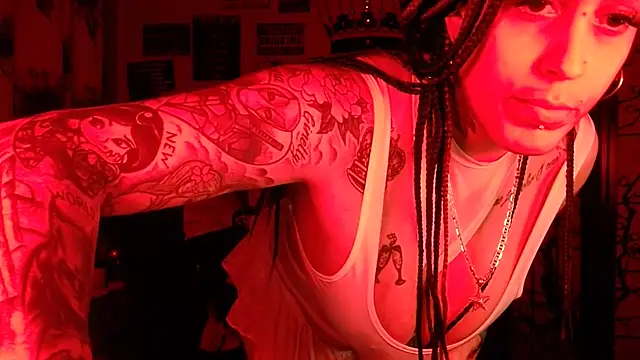 latinacubana online show from 4, 4, 2026