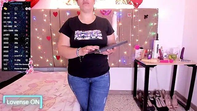 Zaly mature online show from 28, 11, 2025