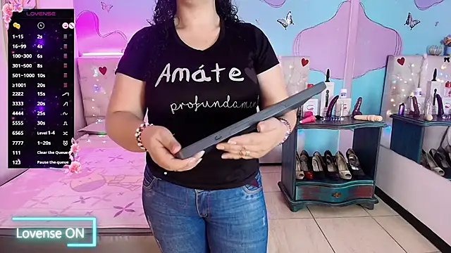 Zaly mature online show from 6, 4, 2026