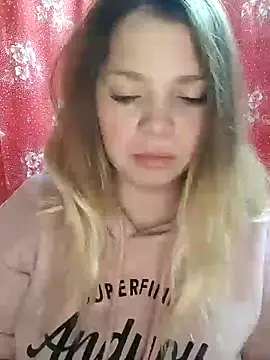 Snapshot of Zuli_Kiska chatting on 2, 12, 2024 Zuli Kiska online show from 2, 12, 2024
