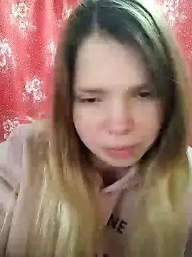 Snapshot of Zuli_Kiska chatting on 14, 12, 2024 Zuli Kiska online show from 14, 12, 2024