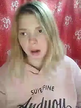 Snapshot of Zuli_Kiska chatting on 30, 12, 2024 Zuli Kiska online show from 30, 12, 2024