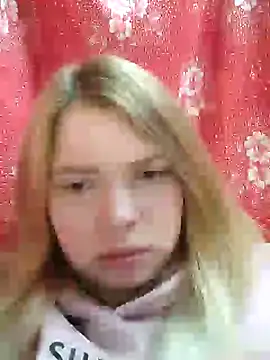 Snapshot of Zuli_Kiska chatting on 13, 1, 2025 Zuli Kiska online show from 13, 1, 2025