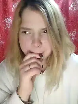 Snapshot of Zuli_Kiska chatting on 17, 1, 2025 Zuli Kiska online show from 17, 1, 2025