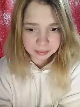 Snapshot of Zuli_Kiska chatting on 24, 1, 2025 Zuli Kiska online show from 24, 1, 2025