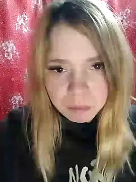 Snapshot of Zuli_Kiska chatting on 3, 2, 2025 Zuli Kiska online show from 3, 2, 2025