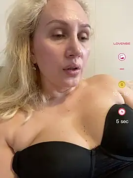 Snapshot of YourBlondee chatting on 16, 5, 2026 YourBlondee online show from 16, 5, 2026