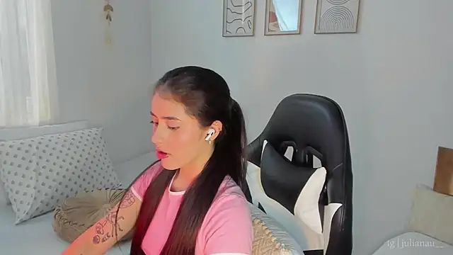 iriswest  online show from 16, 1, 2025