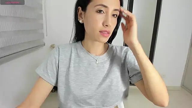  arianna hot22 online show from 6, 11, 2025