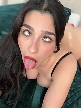 Snapshot of LoveLillyy chatting on 7, 3, 2025 LoveLillyy online show from 7, 3, 2025