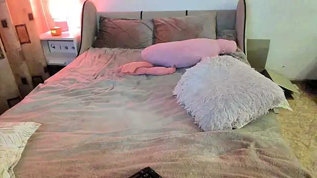 Vivian Davis online show from 4, 1, 2025