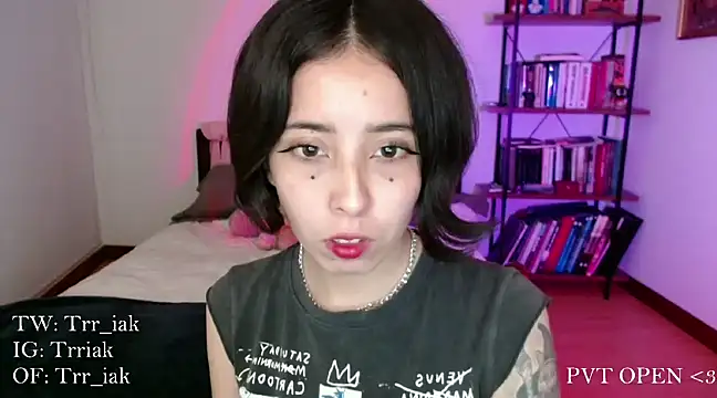 Snapshot of babyluna_8_8 chatting on 15, 1, 2025 babyluna 8 8 online show from 15, 1, 2025