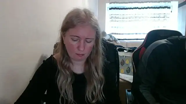 PeterAndJen online show from 5, 4, 2026