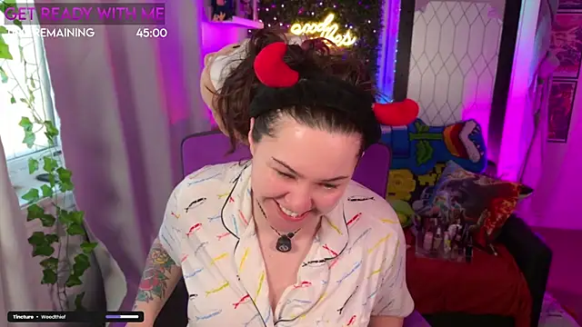JennKenobi online show from 2, 6, 2026