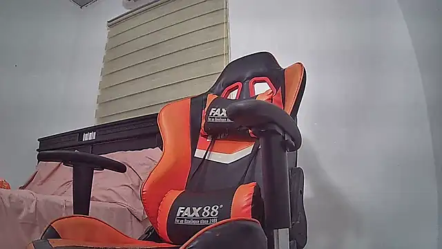 EvaTiffany online show from 28, 11, 2025