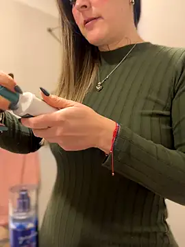 Snapshot of misslulipop chatting on 28, 9, 2025 misslulipop online show from 28, 9, 2025