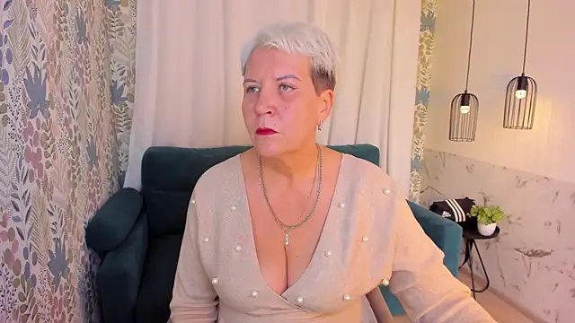Snapshot of KathySunn chatting on 24, 4, 2026 KathySunn online show from 24, 4, 2026