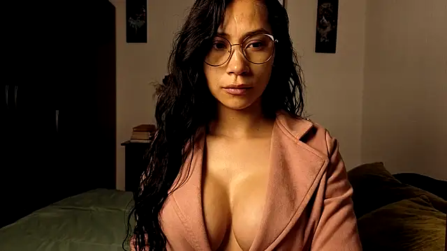 Angela isabella online show from 13, 1, 2026