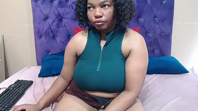 Snapshot of EBONYBUSTYY chatting on 28, 2, 2025 EBONYBUSTYY online show from 28, 2, 2025
