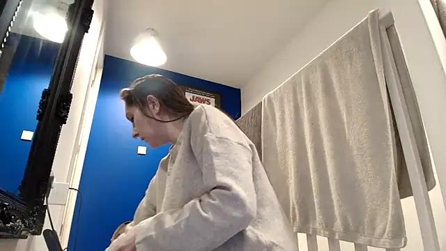 short sweetpea online show from 29, 11, 2025