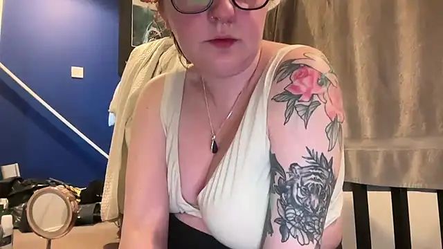 short sweetpea online show from 11, 3, 2026