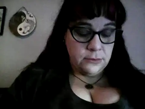 Snapshot of GothyBaby chatting on 2, 1, 2025 GothyBaby online show from 2, 1, 2025