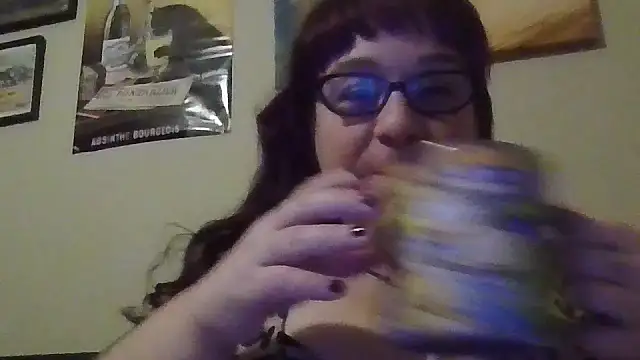 Snapshot of GothyBaby chatting on 4, 12, 2025 GothyBaby online show from 4, 12, 2025