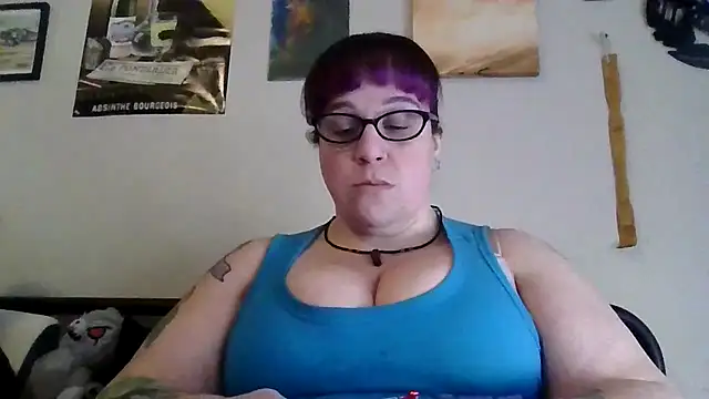 Snapshot of GothyBaby chatting on 16, 12, 2025 GothyBaby online show from 16, 12, 2025