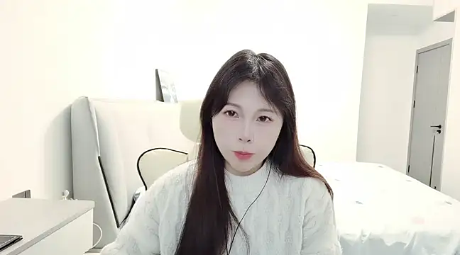 Snapshot of Sunset_glow chatting on 4, 1, 2025 Sunset glow online show from 4, 1, 2025