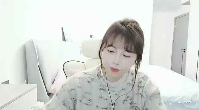 Snapshot of Sunset_glow chatting on 8, 3, 2025 Sunset glow online show from 8, 3, 2025