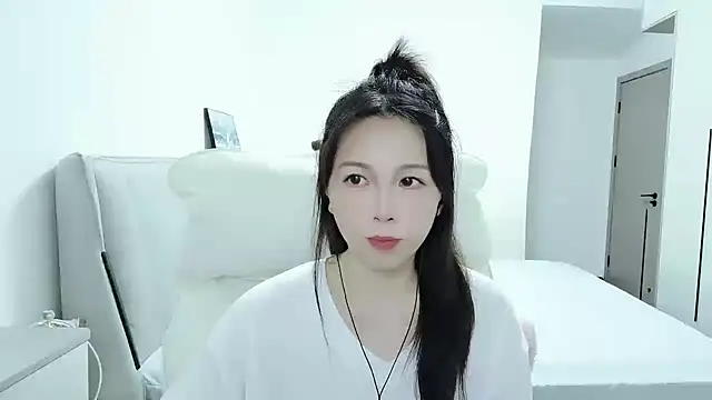 Snapshot of Sunset_glow chatting on 9, 9, 2025 Sunset glow online show from 9, 9, 2025