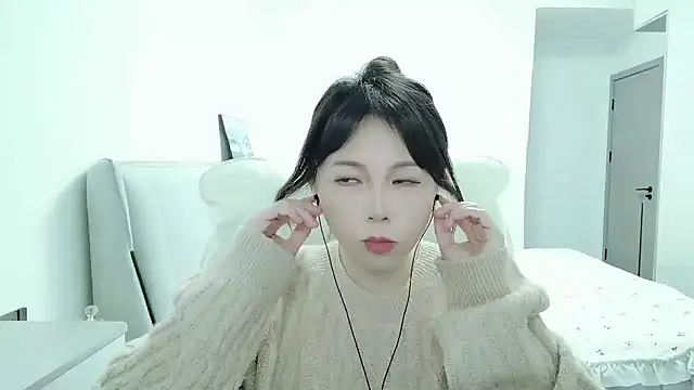 Snapshot of Sunset_glow chatting on 25, 10, 2025 Sunset glow online show from 25, 10, 2025